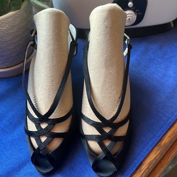 Preloved Bettye Muller Slingback Heels - Picture 4 of 4